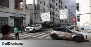 La tensión por la convivencia con migrantes bloqueados se propaga por Gran Canaria: ''El ambiente se está caldeando''