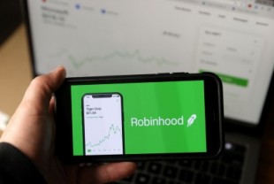 Robinhood se enfrenta ahora a una demanda colectiva por restringir las acciones de GameStop [Eng]
