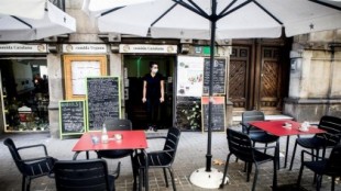 Cataluña relaja las restricciones: amplía el horario de la hostelería y pasa del confinamiento municipal al comarcal