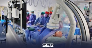Operación pionera: colocan una prótesis a un corazón trasplantado sin cirugía abierta