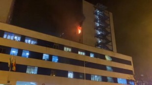 Incendio en una habitación de la sexta planta del hospital Puerta del Mar de Cádiz