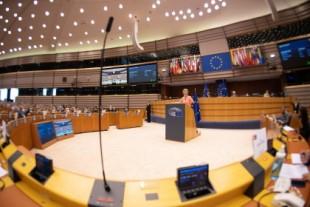 El pleno de la Eurocámara respalda un salario mínimo a nivel europeo para acabar con la pobreza laboral