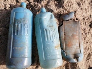 Historia de tres botellas de plástico (Gal)