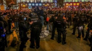 Un policía llama "puta de mierda" a una chica antes de apalearla en Madrid