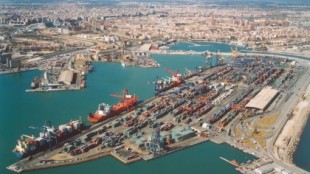 Valencia abre hueco como gran hub del transporte marítimo frente a Barcelona