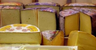 El sector del queso se une a los del jamón ibérico y el aceite y pide salir de Nutriscore