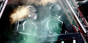 Daft Punk: cómo dos genios disfrazados de robots conquistaron el mundo de la música