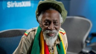 Muere Bunny Wailer, miembro del grupo de reggae The Wailers, a los 73 años [ENG]