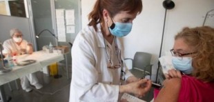 Andalucía permite la descarga al móvil del certificado de vacunación contra el coronavirus