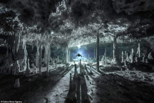 Buzo capturó en imágenes el impresionante laberinto de cuevas submarinas debajo de la Riviera Maya