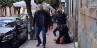 La Audiencia de Jaén deja en libertad a los dos policías de Linares que dieron una paliza a un vecino
