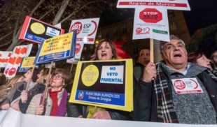 Murcia será la primera autonomía en regular el veto educativo parental
