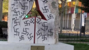 Nazis vandalizan con esvásticas un monumento a las Brigadas Internacionales en Madrid
