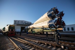 El primer Soyuz blancoazulado pone en órbita 38 satélites de 18 países