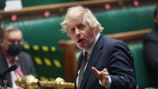 Boris Johnson le dice a la UE que no bloquee la exportación de vacunas a Reino Unido