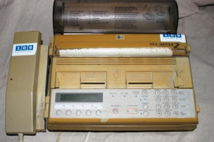 El fax se resiste a morir: el abuelo de las telecomunicaciones sigue sacando novedades