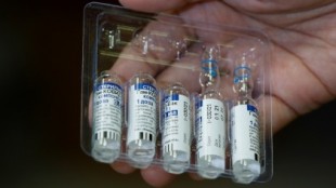 Bruselas defiende que no es necesario adquirir la vacuna rusa o las chinas