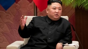 Kim Jong-un admite que Corea del Norte atraviesa una crisis similar a la gran hambruna de los 90