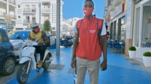 Madicke, el senegalés que da empleo a sus vecinos