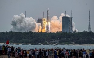 Restos del cohete espacial chino caen sobre Océano Indico, confirman autoridades