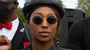 Sasha Johnson: activista de Black Lives Matter crítica después un tiroteo (Eng)