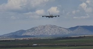 Airbus quiere explotar el hangar de pintura del aeropuerto de Teruel