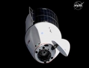 Lanzamiento de la Dragon 2 CRS-22 con los nuevos paneles solares de la ISS