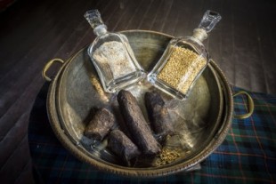 El alquimístico nacimiento del whisky escocés