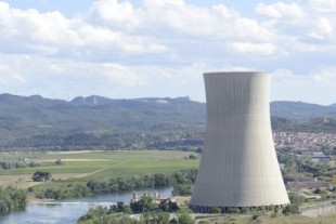 Más leña al debate de la energía nuclear: por qué la amortización de las centrales nucleares ha puesto en pie de guerra a las eléctricas