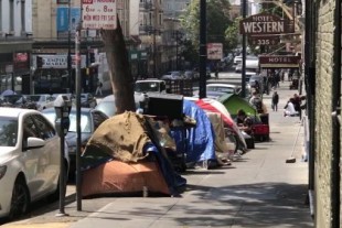 Campamentos por las calles: cómo la crisis de vivienda y los opioides han arrasado San Francisco