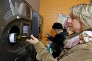 Un éxito más de la economía circular: Adiós botellas y latas, gracias al programa de reciclaje de Finlandia