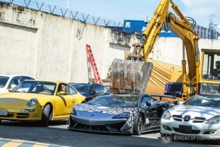Filipinas ha vuelto a destruir más de un millón de euros en coches de lujo, incluido un McLaren 620R
