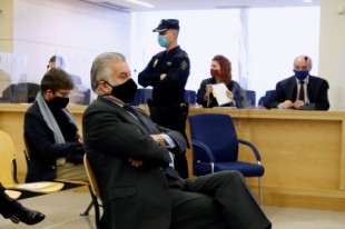 Los comisarios González, Olivera y Villarejo ofrecieron a los imputados en Gürtel anular el caso por 12 millones