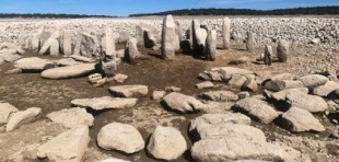 El dolmen de Guadalperal vuelve a emerger en su totalidad