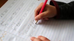 Estudio: escribir a mano es la mejor técnica para aprender a leer (ENG)
