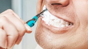 Por qué no debes enjuagarte la boca tras cepillarte los dientes