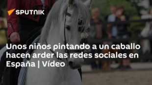 Unos niños pintando a un caballo causan indignación en España