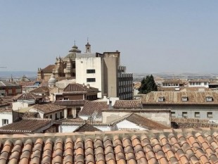 El verano que el Banco de Granada destrozó las vistas de la Catedral