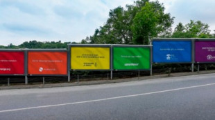 6 marcas se han unido para mostrar la bandera arcoíris en Turquía a través de 6 vallas publicitarias