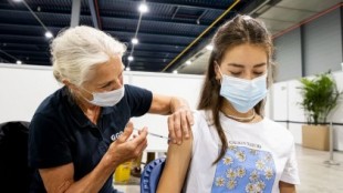 La EMA autoriza el uso de la vacuna de Moderna a partir de los 12 años