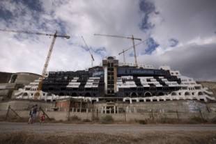 El Tribunal Superior de Andalucía rechaza la demolición del hotel de El Algarrobico