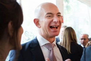 "Todo el conglomerado mediático funciona como una máquina de propaganda de los milmillonarios": Jeff Bezos y el Washington Post como ejemplo