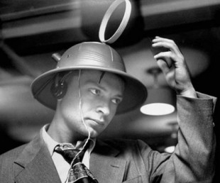 La historia del sombrero radio "Radio Hat", 1949 [ENG]