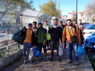 Grecia avisa de que no quiere ser puerta de entrada de refugiados afganos y pide una respuesta común