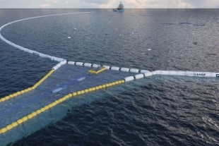 Así es la nueva y gigantesca red de 800 metros de Ocean Cleanup para capturar plásticos en el océano