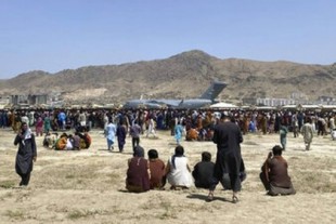 Investigan la aparición de restos humanos en un vuelo militar estadounidense desde Kabul [ENG]