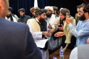 El drama digital en Afganistán: borrarse de las redes y limpiar el historial en internet para escapar de los talibanes