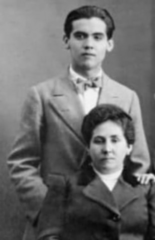 Vicenta Lorca Romero, maestra y madre del poeta Federico García Lorca