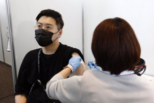 Japón suspende el uso de lotes de la vacuna contra la COVID-19 de Moderna