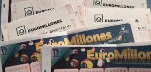 Devuelve un boleto de Euromillones que se había encontrado y se lleva una recompensa de 12 millones de euros